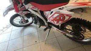 Honda CRF 450R (2006)  (3)