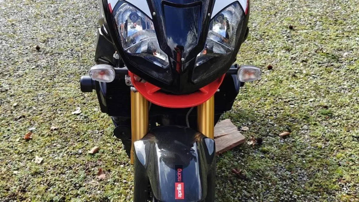 Aprilia Tuono 1000 R Factory (2006 - 11)  (3)