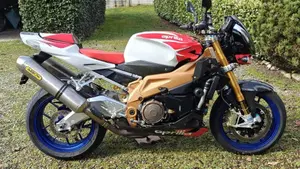 Aprilia Tuono 1000 R Factory (2006 - 11)  (4)