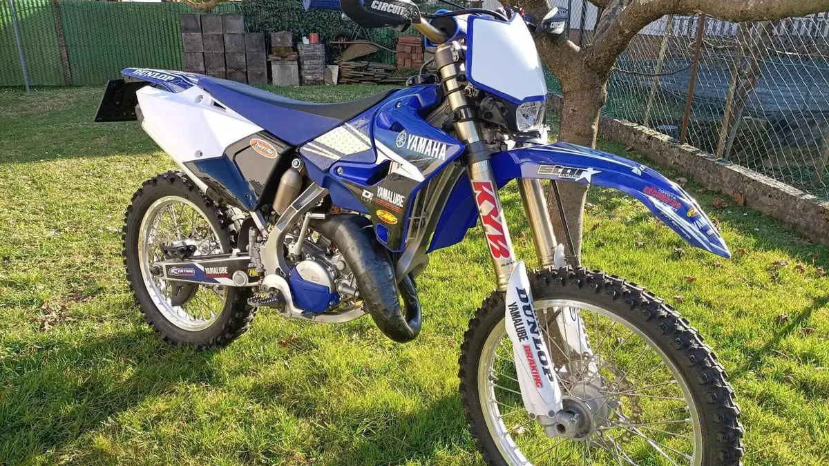 Yamaha YZ 125 (2016)  (3)