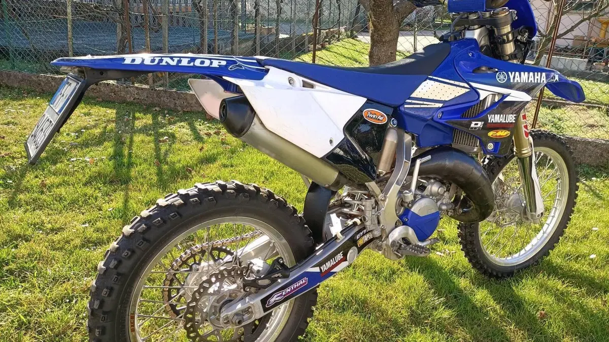 Yamaha YZ 125 (2016)  (4)