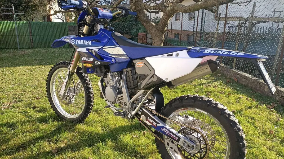 Yamaha YZ 125 (2016)  (6)