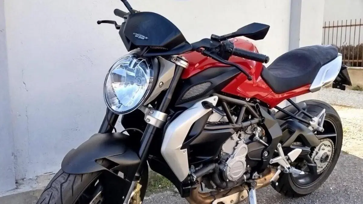 MV Agusta Brutale 675 EAS (2011 - 14)  (2)
