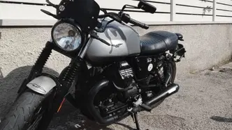 Moto Guzzi V7 III Rough (2018 - 20) usata