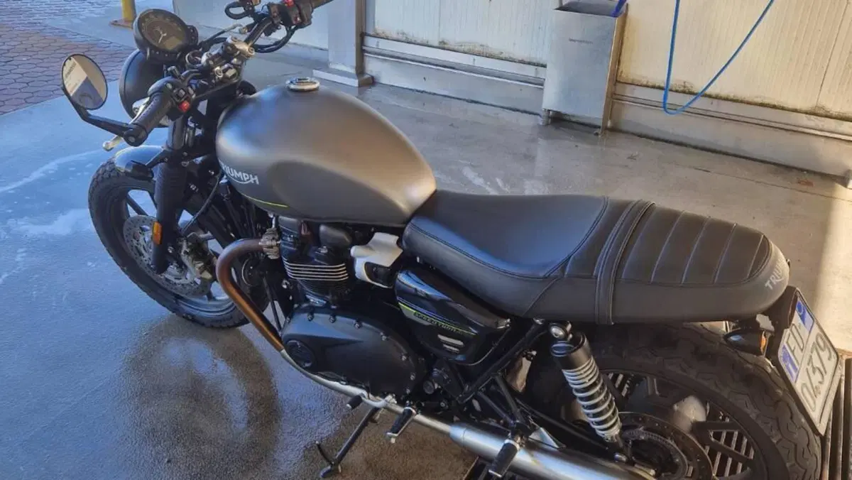 Triumph Speed Twin 900 (2023 - 24)  (3)