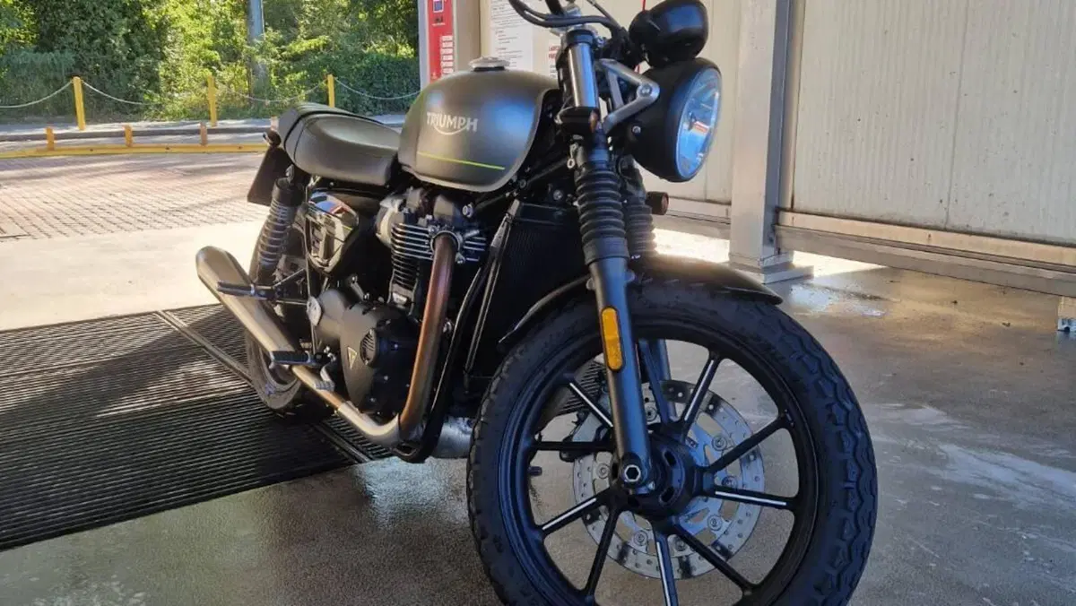 Triumph Speed Twin 900 (2023 - 24)  (7)