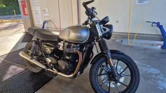 Triumph Speed Twin 900 (2023 - 24) usata