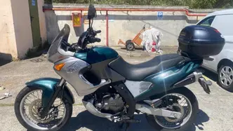 Aprilia Pegaso 650 IE (2001 - 02) usata