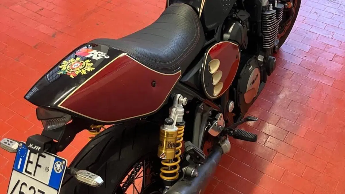 Yamaha XJR 1300 Racer (2015 - 17)  (5)