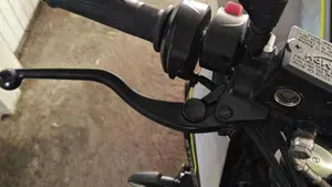 Triumph Street Triple 765 R (2023 - 26)  (9)