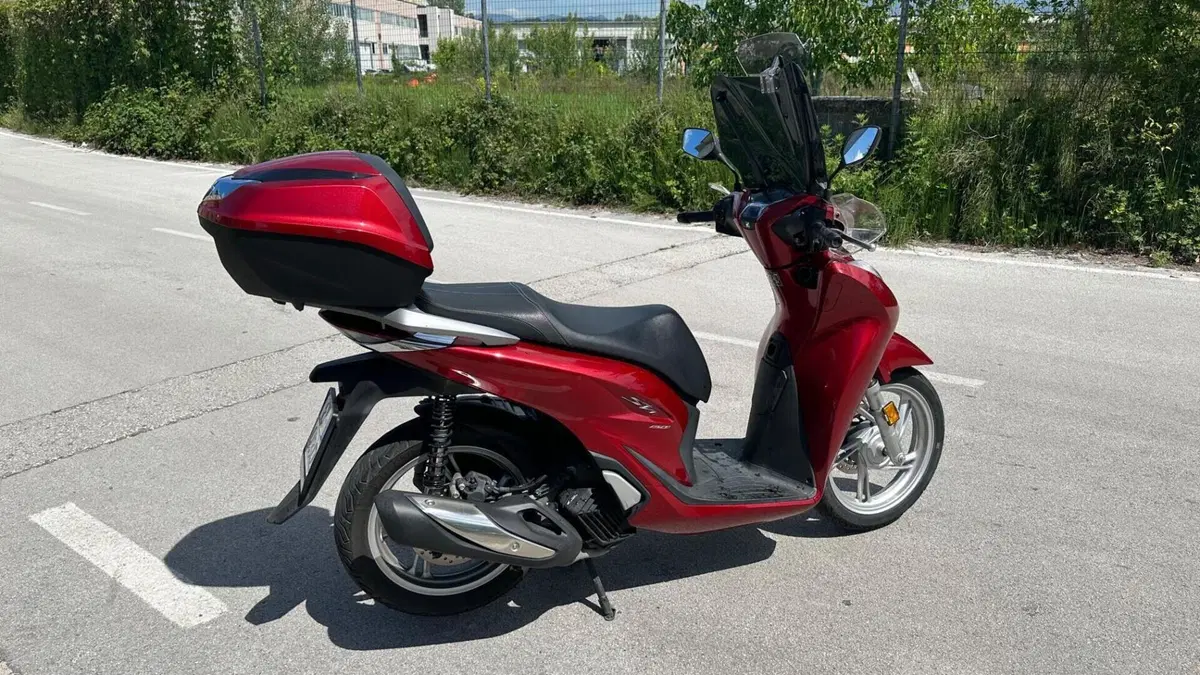 Honda SH 150i (2020 - 23)  (3)