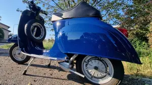 Vespa   (10)
