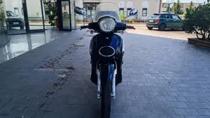 Aprilia Scarabeo 200 i.e. (2011 - 16)  (3)
