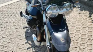 Moto Guzzi V85 TT (2021 - 23)  (2)