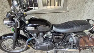 Triumph Bonneville T100 (2008 - 16)  (6)