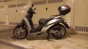 Peugeot Geopolis 250 