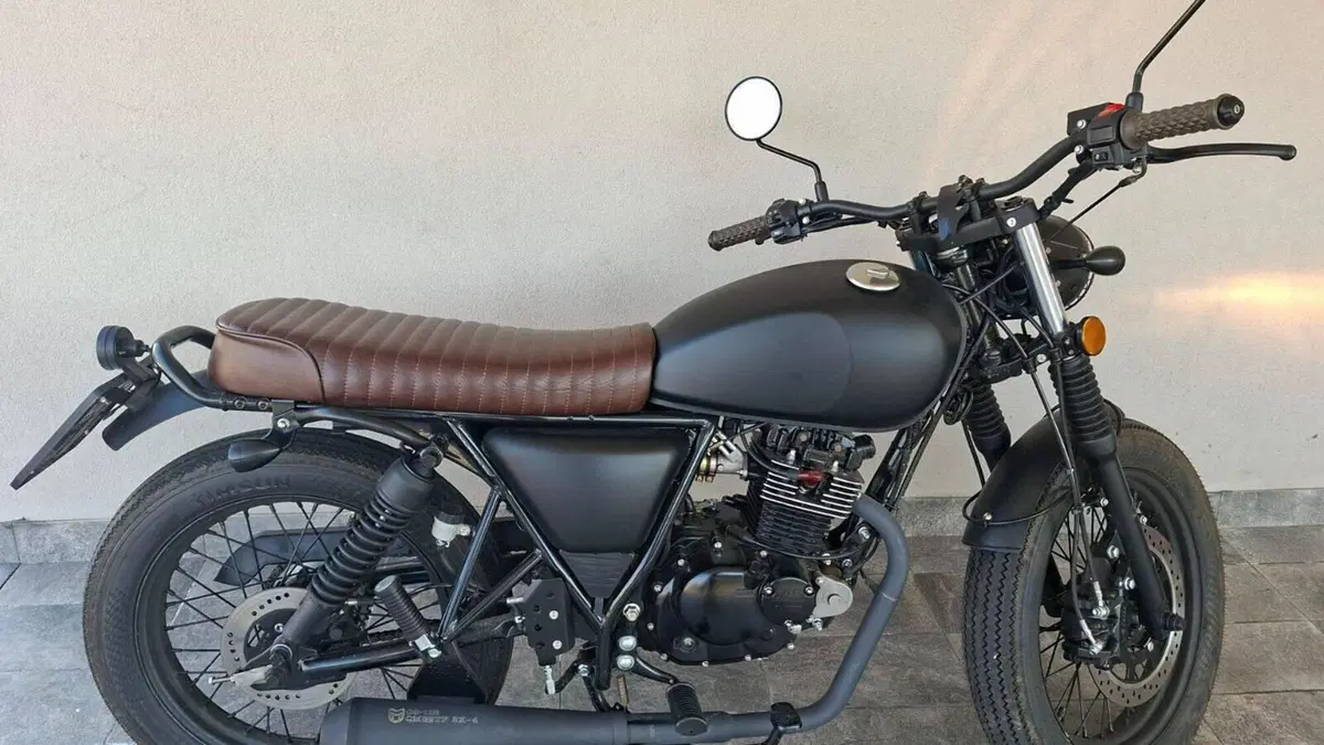 Mutt Motorcycles Mongrel 125 (2021 - 25)  (2)