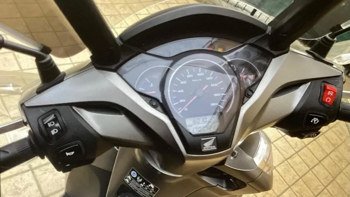 Honda SH 300 i ABS (2016 - 20)  (3)