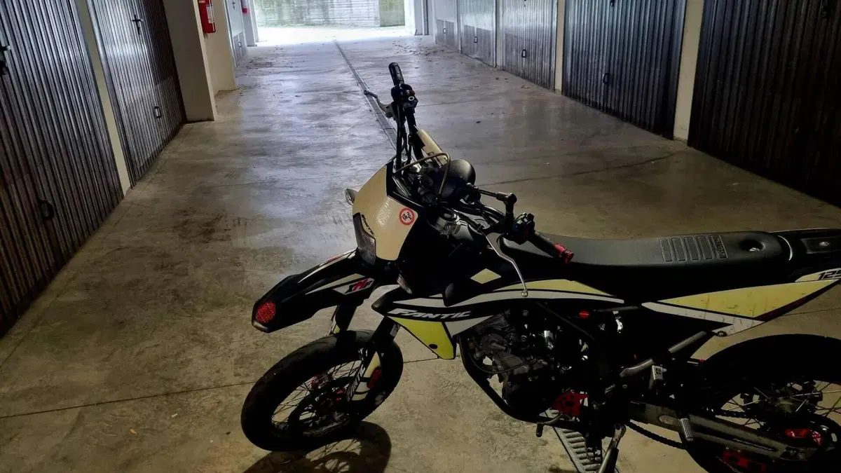 Fantic Motor XMF 125 Motard Performance 4t (2021 - 22)  (4)