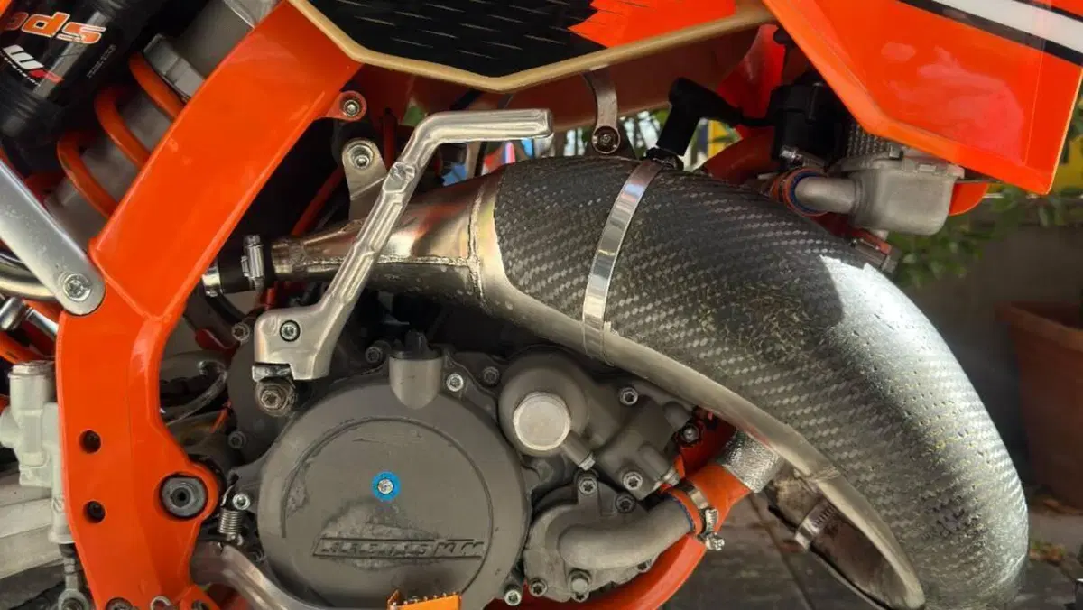 KTM 125 EXC (2011)  (4)