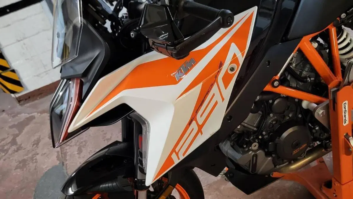 KTM 1290 Super Duke GT (2019 - 20)  (7)