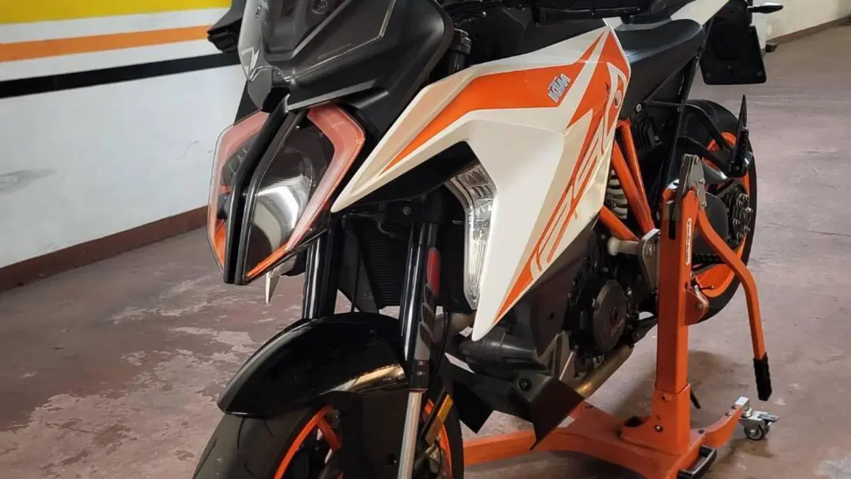KTM 1290 Super Duke GT (2019 - 20)  (11)