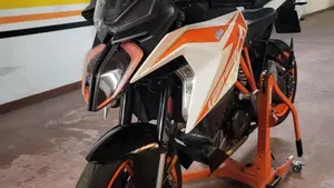 KTM 1290 Super Duke GT (2019 - 20)  (11)
