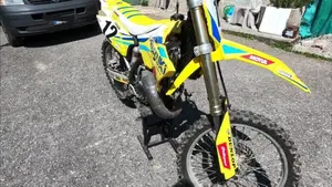 Suzuki RM 125 (2002 - 03)  (7)