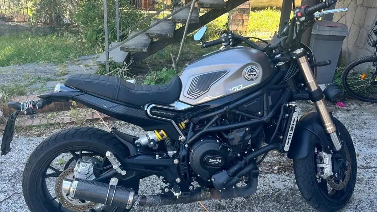 Benelli Leoncino 800 (2022 - 26)  (6)