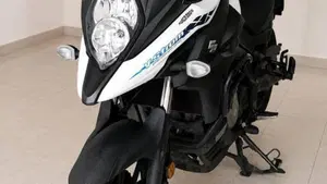 Suzuki V-Strom 650 (2021 - 25)  (4)