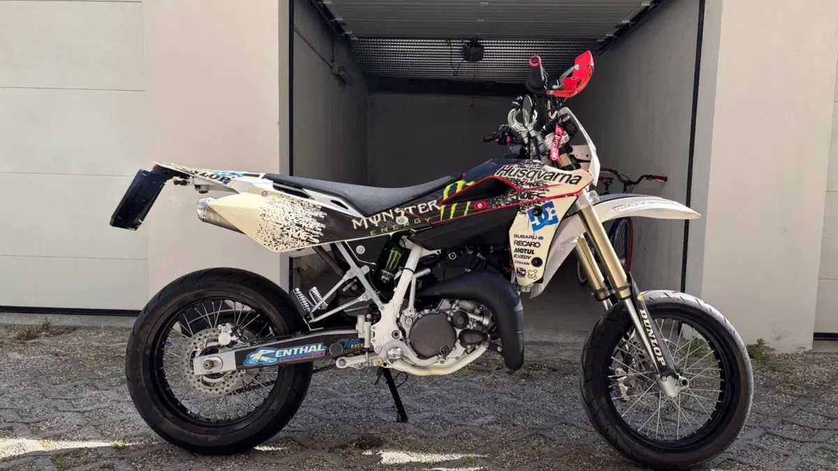 Husqvarna SM 125 (2009) 