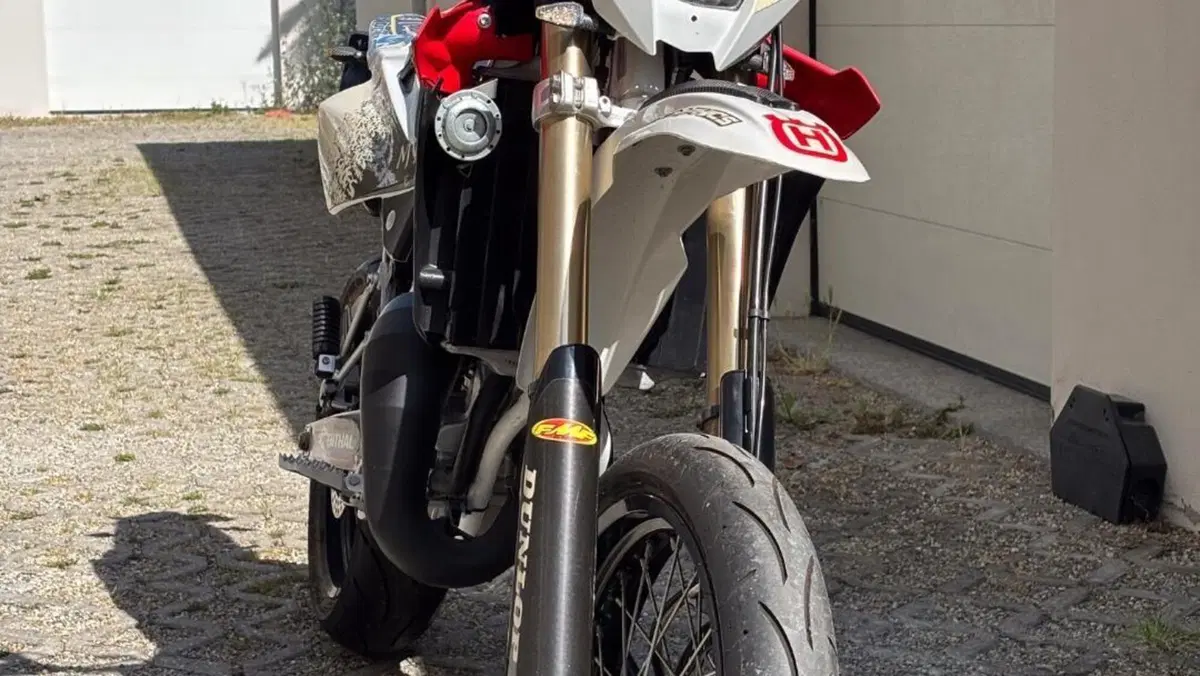 Husqvarna SM 125 (2009)  (2)