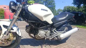 Ducati Monster 600 Dark (2002)  (4)