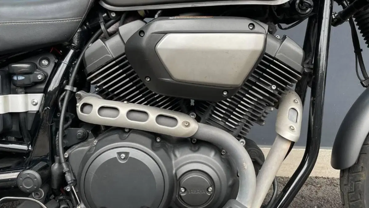 Yamaha XV 950 ABS Racer (2015 - 18)  (2)