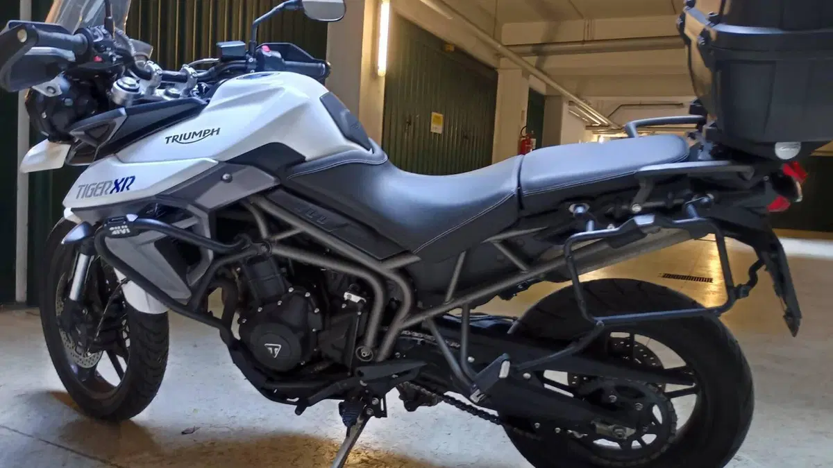 Triumph Tiger 800 XR (2015 - 17) 