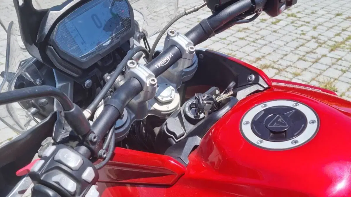 Triumph Tiger 800 XCa (2018 - 20)  (8)
