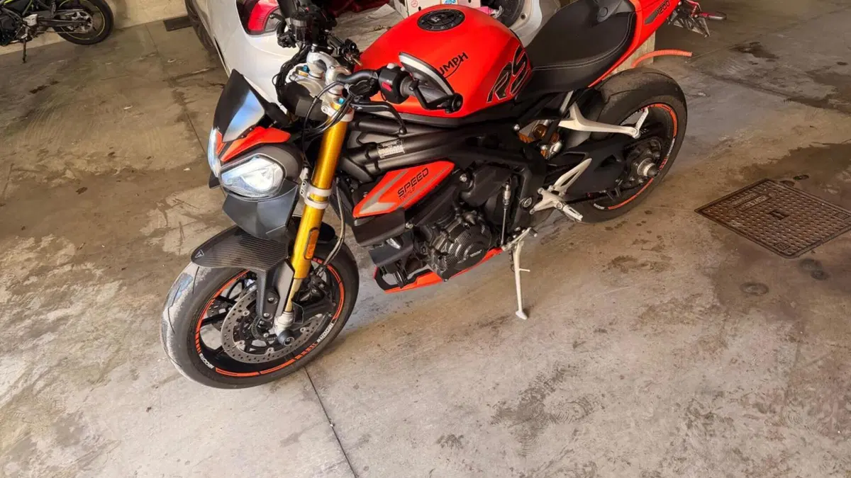Triumph Speed Triple 1200 RS (2021 - 24)  (4)