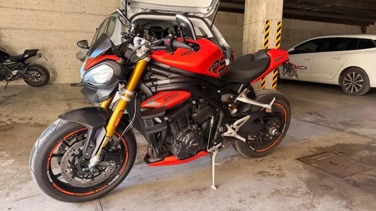 Triumph Speed Triple 1200 RS (2021 - 24)  (5)