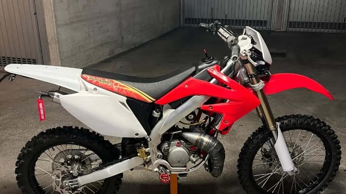 HM CRE 50 Six (1996 - 06) 