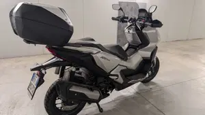 Honda ADV 350 (2022 - 24)  (3)