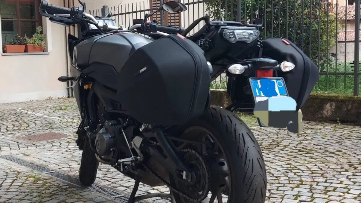 Yamaha Tracer 900 ABS (2015 - 16)  (2)