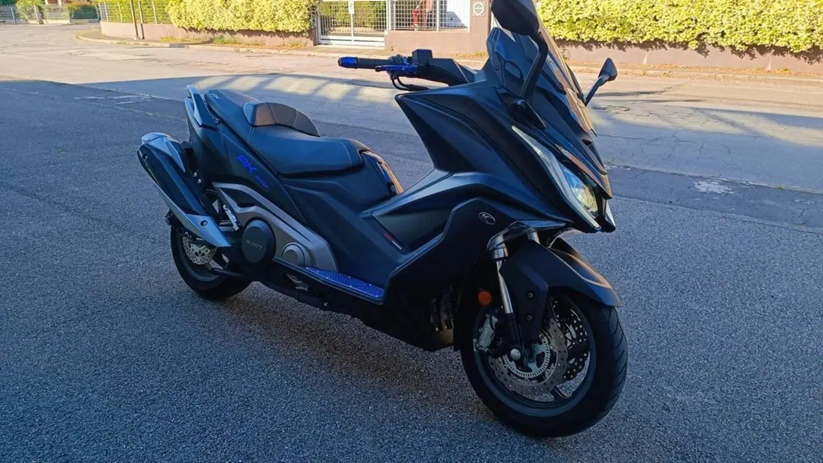 Kymco AK 550 ETS (2021 - 26)  (4)