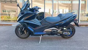 Kymco AK 550 ETS (2021 - 26)  (17)