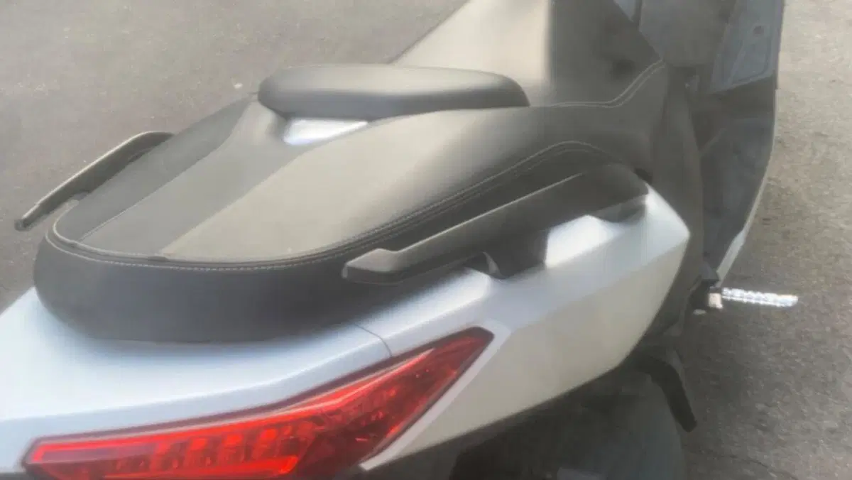 Yamaha X-Max 400 (2013 - 16) 