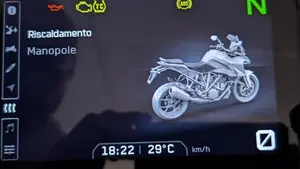 KTM 1290 Super Duke GT (2022 - 25)  (4)