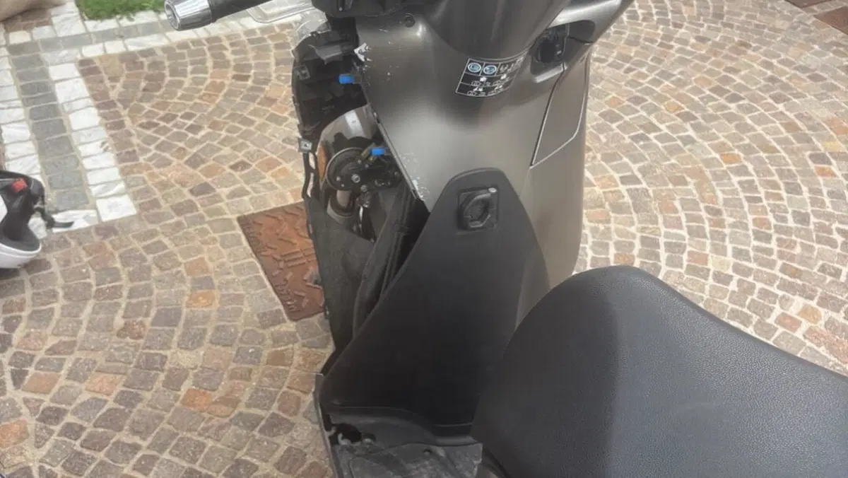 Honda SH 350 (2021 - 24)  (3)