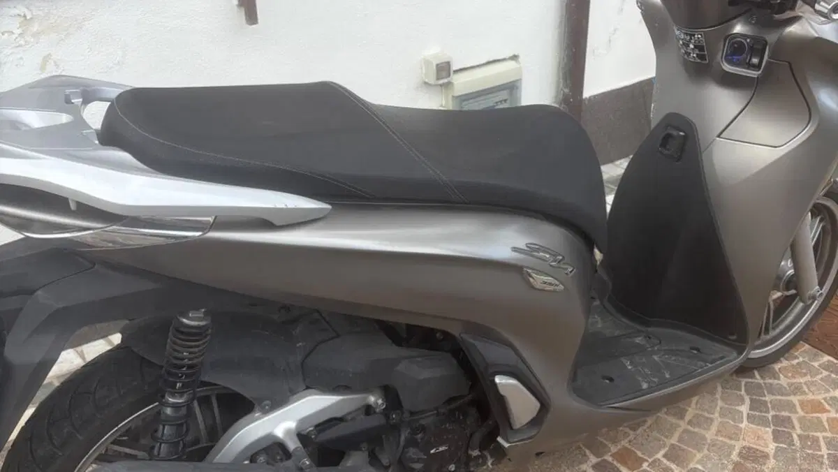 Honda SH 350 (2021 - 24)  (6)