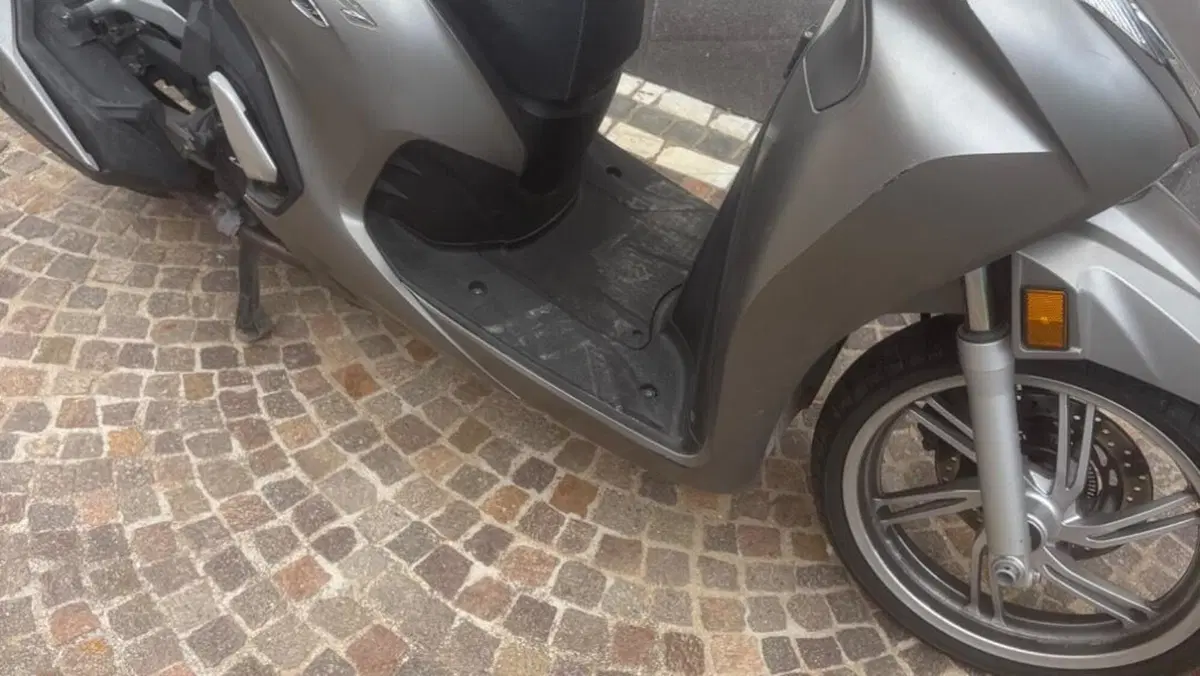 Honda SH 350 (2021 - 24)  (7)