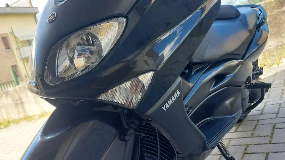 Yamaha T-Max 500 (2004 - 07)  (2)