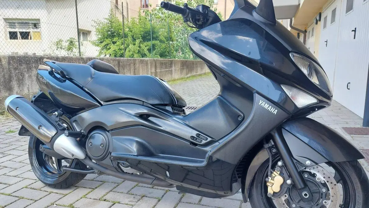 Yamaha T-Max 500 (2004 - 07)  (3)